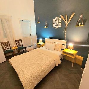 Budget Kamer met een King Size Bed